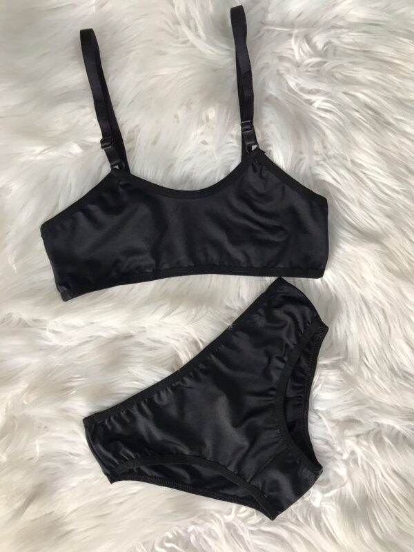 CONJUNTO INFANTIL PRETO  TAM: UNICO
